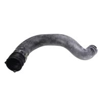 Tubo flessibile del radiatore sul fondo del radiatore