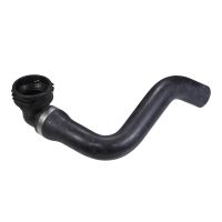 Tubo flessibile del radiatore sul fondo del radiatore