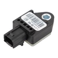 Trasmettitore della centralina di controllo per l'airbag anteriore nella zona delle ginocchia