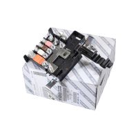 Batteria più polo positivo con fusibili originali