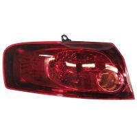 Fanale posteriore sinistro all'esterno