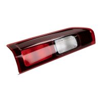 Fanale posteriore sinistro in alto a sinistra