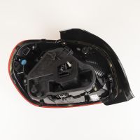 Luce posteriore destra