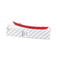 Riflettore rosso nel paraurti destro