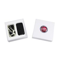 Set coprichiavi in bianco e nero, fluoriscente con motivo