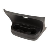 Portabicchieri al centro del cruscotto