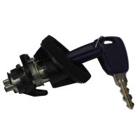 Serratura del bagagliaio con chiave