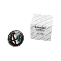 Meccanismo di apertura posteriore con emblema Alfa Romeo