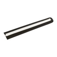 Modanatura del profilo sul lato della porta anteriore destra