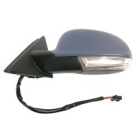 Specchietto elettrico a soffietto sul lato sinistro