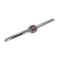 Carenatura paraurti anteriore per l'emblema