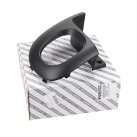 Tappo di copertura a destra del paraurti posteriore