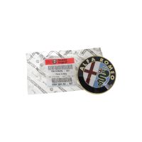 Emblema Alfa Romeo 156147 anteriore