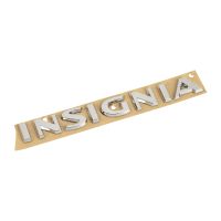 scritta sul portellone posteriore