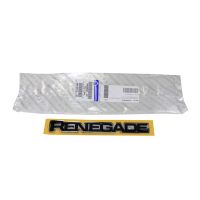 Emblema sul lato della porta a sinistra *Renegade*.